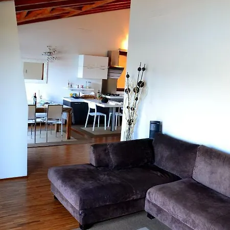 Casa Isotta * Ντέρβιο